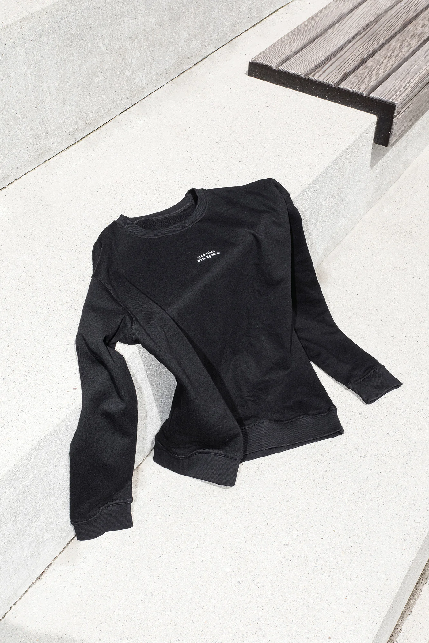 Sweatshirt "Good vibes, great digestion" - Image 3